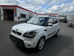 KIA SOUL 1.6 GDI Prémium /// BI-XENON-LED ALU TETŐSIN TOLATÓRADAR TÖBB ZÓNÁS KLIMA ÜL.FŰTÉS EGY TULAJDONO