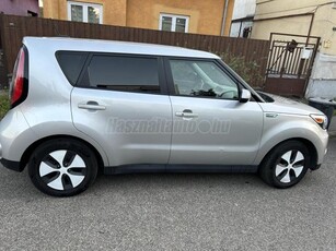 KIA SOUL EV CVT