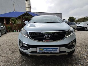 KIA SPORTAGE 2.0 CRDi EX 4x4 2 Tulajos 156.220- Km Bemutató videóval!