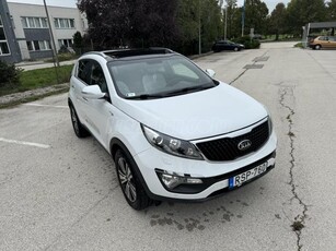 KIA SPORTAGE 2.0 CRDi HP EX Limited 4x4 PLATINUM-PANORÁMA-KAMERA