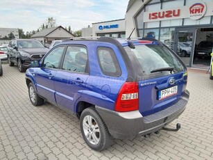 KIA SPORTAGE 2.0 CRDi LX Base 4x2 GYÖNYÖRŰ ÁLLAPOT! JÉGHIDEG KLÍMA! VONÓHOROG!