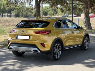 KIA XCEED 1.4 T-GDI Gold NAVI! LED! KAMERA! JBL! SÁVTARÓ! ALU! PDC! TEMPOMAT! ÜL.FÜT! KORM. FÜT! BICOLOR!