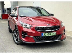 KIA XCEED 1.6 GDI PHEV Platinum DCT Üvegtető/Prémium ülések/