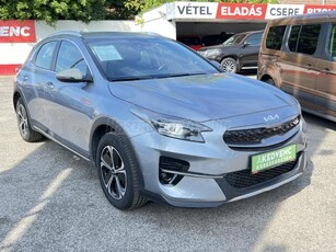 KIA XCEED 1.6 GDI PHEV X-Platinum DCT LED Tempomat Navi Kamera Sávtartó Carplay 65e km!