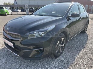 KIA XCEED 1.6 GDI PHEV X-Silver DCT ÜLÉSFŰTÉS LEDLÁMPA TOLATÓKAMERA KULCSNÉLKÜLI