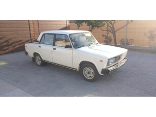 LADA 2105