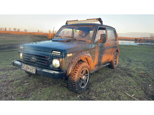 LADA NIVA 21214