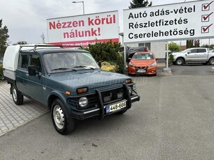 LADA NIVA PICK-UP 4X4 PLATÓS . Zárható