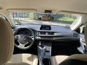 LEXUS CT 200h Comfort (Automata)