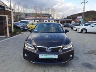 LEXUS CT 200h Executive (Automata) +2 ÉV GARANCIÁVAL+SZ.KÖNYV+KAMERA+ÜLÉSFŰTÉS+ALUFELNI+ROZSDAMENTES+GYÖNYÖRŰ+