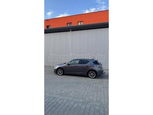 LEXUS CT 200h Executive&Navigation (Automata)