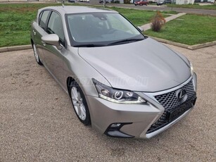 LEXUS CT 200h Prestiege Safety CVT Nagy navi.Bőr/Alcantara ülőkék