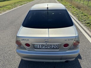 LEXUS IS 200 Sport