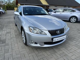 LEXUS IS 220d Sport