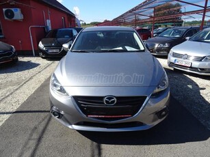 MAZDA 3 2.0 Revolution 124600 km Navigációs