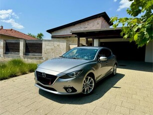 MAZDA 3 Sport 2.0 Revolution