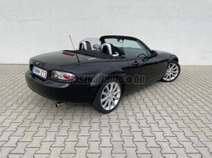 MAZDA MX-5 1.8i 16V Revolution