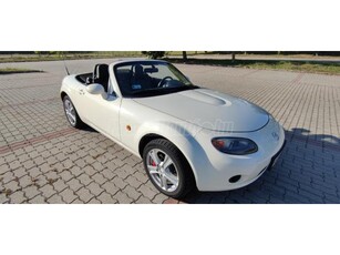 MAZDA MX-5 1.8i 16V Revolution