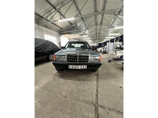 MERCEDES-BENZ 190 D