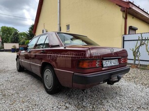 MERCEDES-BENZ 190 D