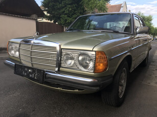 MERCEDES-BENZ 240 2.4 8V DIESEL