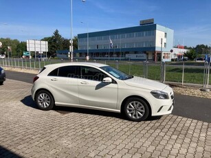 MERCEDES-BENZ A 180 Style