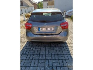 MERCEDES-BENZ A 200 BlueEFFICIENCY Style