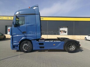 MERCEDES-BENZ Actros 1846