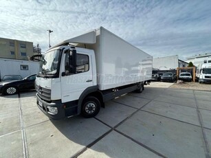 MERCEDES-BENZ ATEGO 1318 4X2 DOBOZOS + EMELŐHÁTFAL