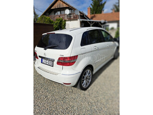 MERCEDES-BENZ B 180 CDI Autotronic 245