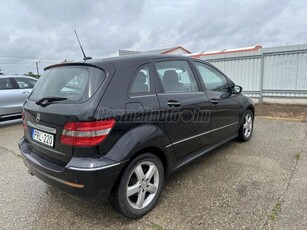 MERCEDES-BENZ B 180 CDI FRISS MŰSZAKI - RENDSZERESEN SZERVIZELT