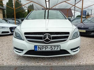 MERCEDES-BENZ B 220 CDI BlueEFFICIENCY (Automata) VÉGIG MÁRKASZERVIZBEN VEZETETT SZERVIZKÖNYV!!