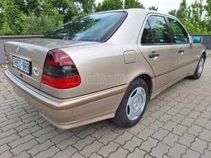 MERCEDES-BENZ C 180 Classic