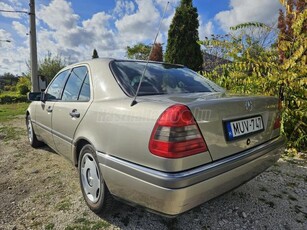 MERCEDES-BENZ C 200 Elegance Gyönyörű megkímélt állapotú!!!