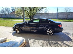 MERCEDES-BENZ C 220 CDI BlueEFFICIENCY