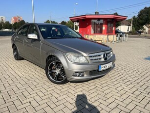 MERCEDES-BENZ C-OSZTÁLY C 220 CDI BlueEFFICIENCY Avantgarde MANUÁL6.GYÁRI FÉNYEZÉS.MEGKÍMÉLT ÁLLAPOT