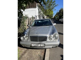 MERCEDES-BENZ E 200 Avantgarde Tökéletes motor. váltó és műszaki. csak 320 e. Km