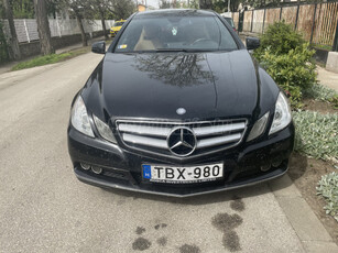 MERCEDES-BENZ E 220 CDI