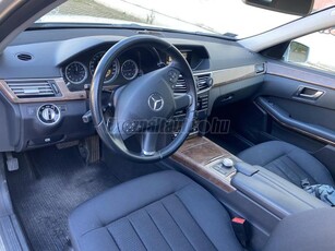 MERCEDES-BENZ E 220 CDI T BlueEFF. Elegance 7G-TRONIC