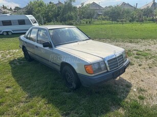 MERCEDES-BENZ E 260 AUTOMATA VÁLTÓ !!!