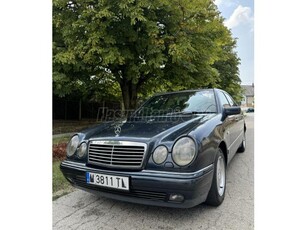 MERCEDES-BENZ E 300 D Classic rozsda nincs. jó állapot van!