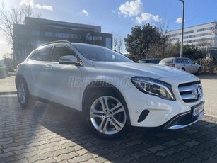 MERCEDES-BENZ GLA 180 Style