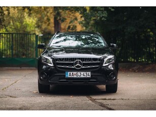 MERCEDES-BENZ GLA 220 d 4Matic 7G-DCT