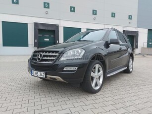 MERCEDES-BENZ ML 300 CDI BlueEFFICIENCY (Automata) GRAND EDITION + 20 coll alufelni + 3.5T vonóhorog