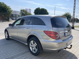 MERCEDES-BENZ R 320 CDI 4Matic (Automata) (6 személyes ) / Tempomat / Aut.Kilma / Multikormány / NAVI / Alufelni / Vonóhorog / M.országi