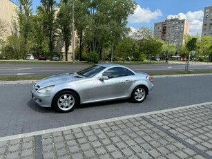 MERCEDES-BENZ SLK 200 Kompressor Gyönyörű állapotban friss műszakival tulajdonostól eladó