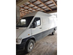 MERCEDES-BENZ SPRINTER 208 D 901.311