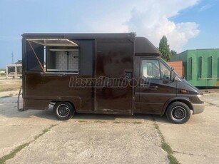 MERCEDES-BENZ SPRINTER 308 CDI 903.612 Büfékocsi Hűtőkkel. Pultokkal. Elszívó rendszerrel. Mosogatóval