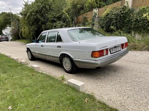 MERCEDES-BENZ W 126 420 SEL automata szervíz okmányokkal eredeti dokumentumokkal eladó