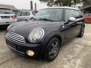 MINI CLUBMAN Cooper1.6 Vezetett szervízkönyv!Digitklíma!Bőr.Ülésfűtés!